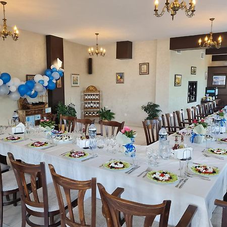 Family Hotel Bela Трявна Екстер'єр фото
