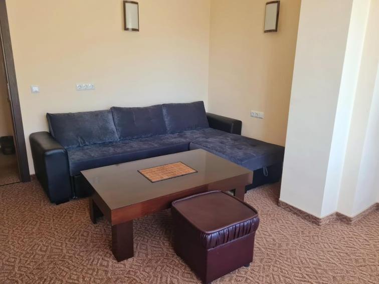 Family Hotel Bela Трявна Екстер'єр фото