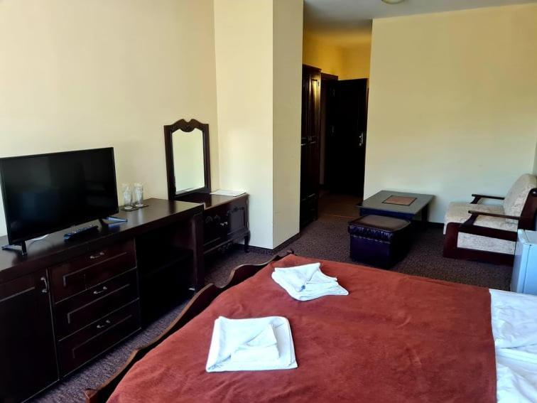 Family Hotel Bela Трявна Екстер'єр фото