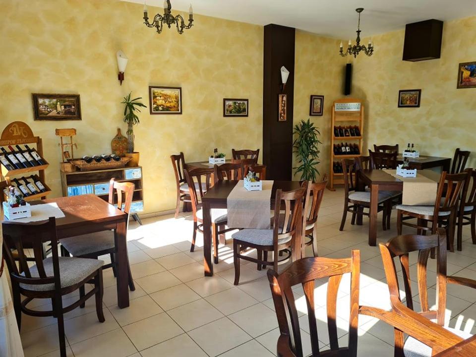Family Hotel Bela Трявна Екстер'єр фото