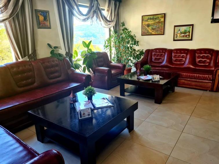 Family Hotel Bela Трявна Екстер'єр фото